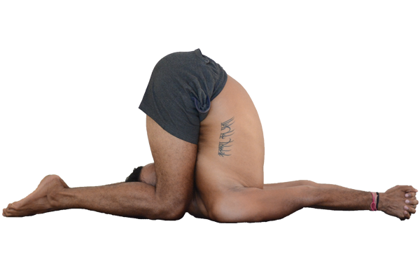 Karnapidasana