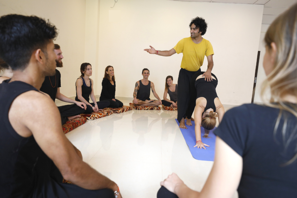 Yoga Teacher Training In Varkala Kerala Devvrat Yoga TTC