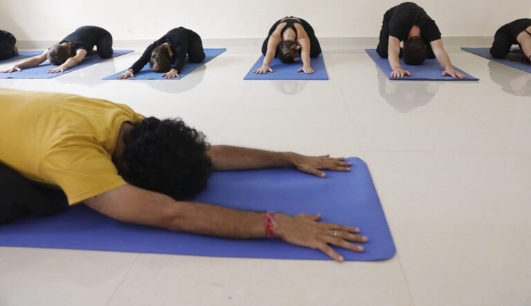 200 Hour Yoga TTC Kerala Devvrat Yoga Sangha