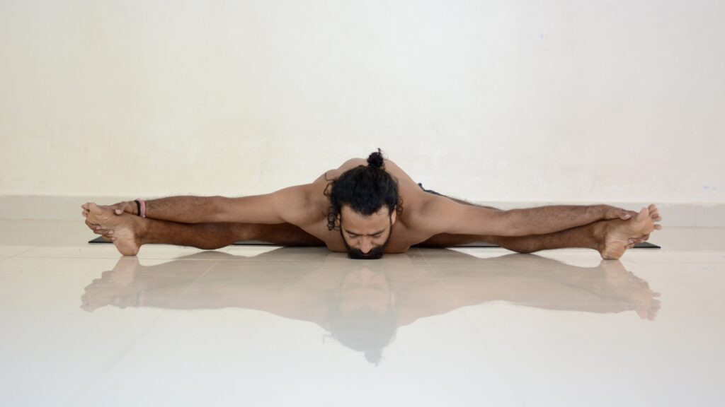 Upvisthakonasana 