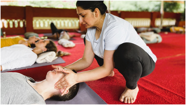 Catering To Individual Needs_Devvrat Yoga Sangh